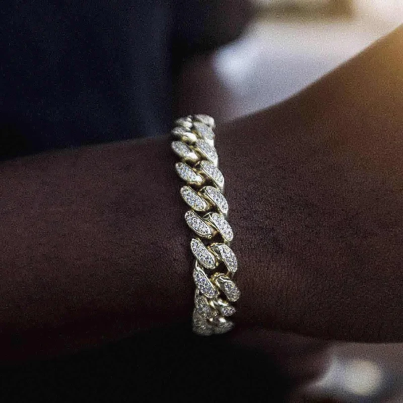 Diamond Cuban Link Bracelet in Yellow Gold - 12mm