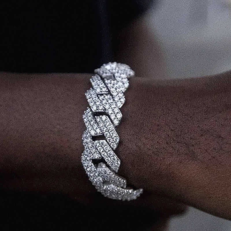 Diamond Prong Link Bracelet in White Gold - 19mm