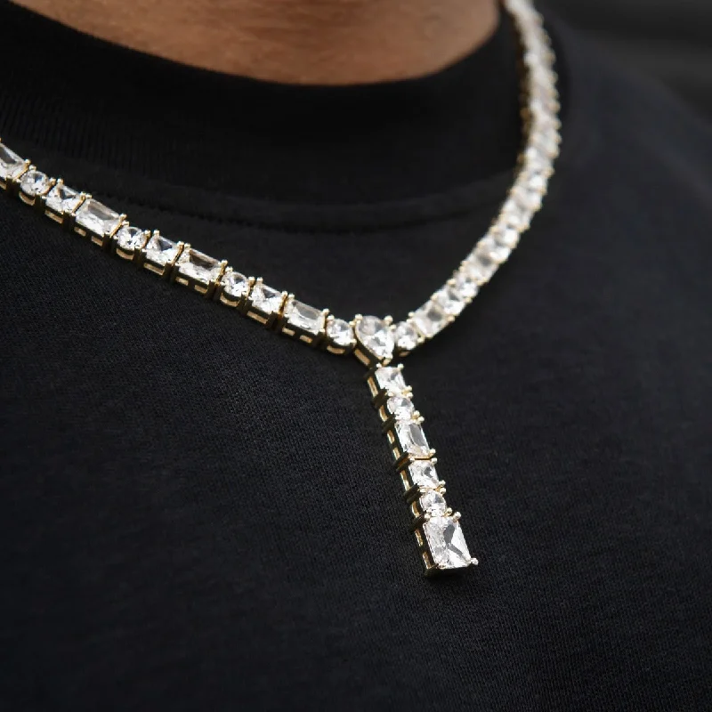 Multi Diamond Lariat Chain in Yellow Gold