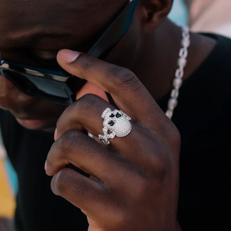 Pave Skull Ring in White Gold Vermeil