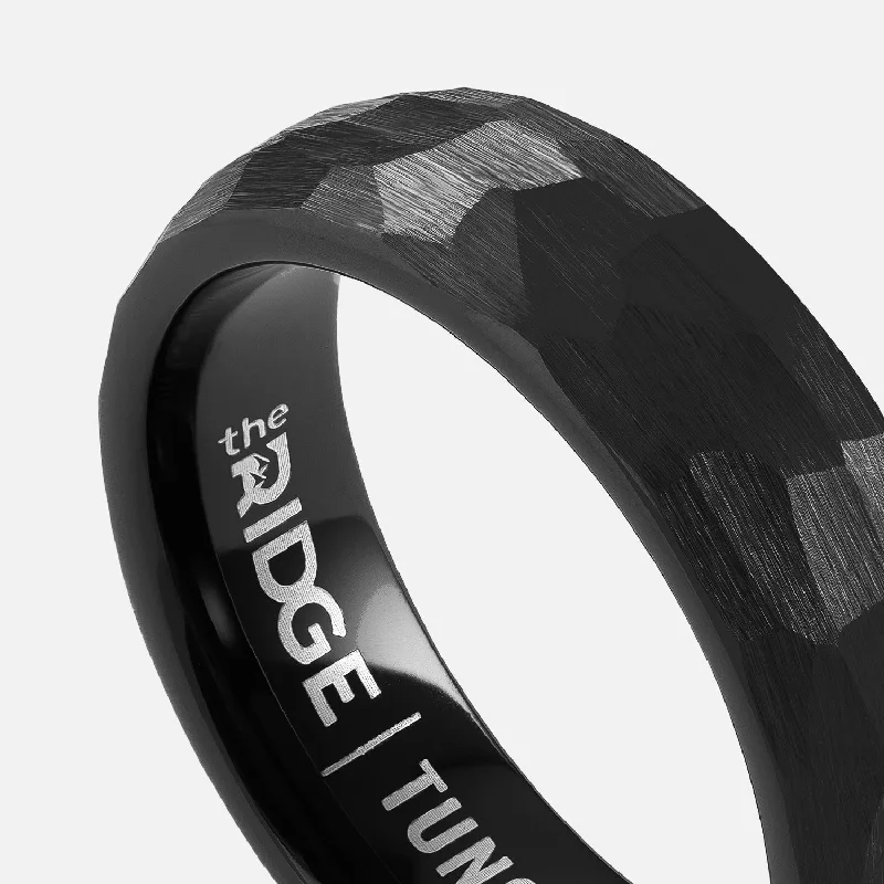 Ridge 6mm Hammered Ring Set - Royal Black